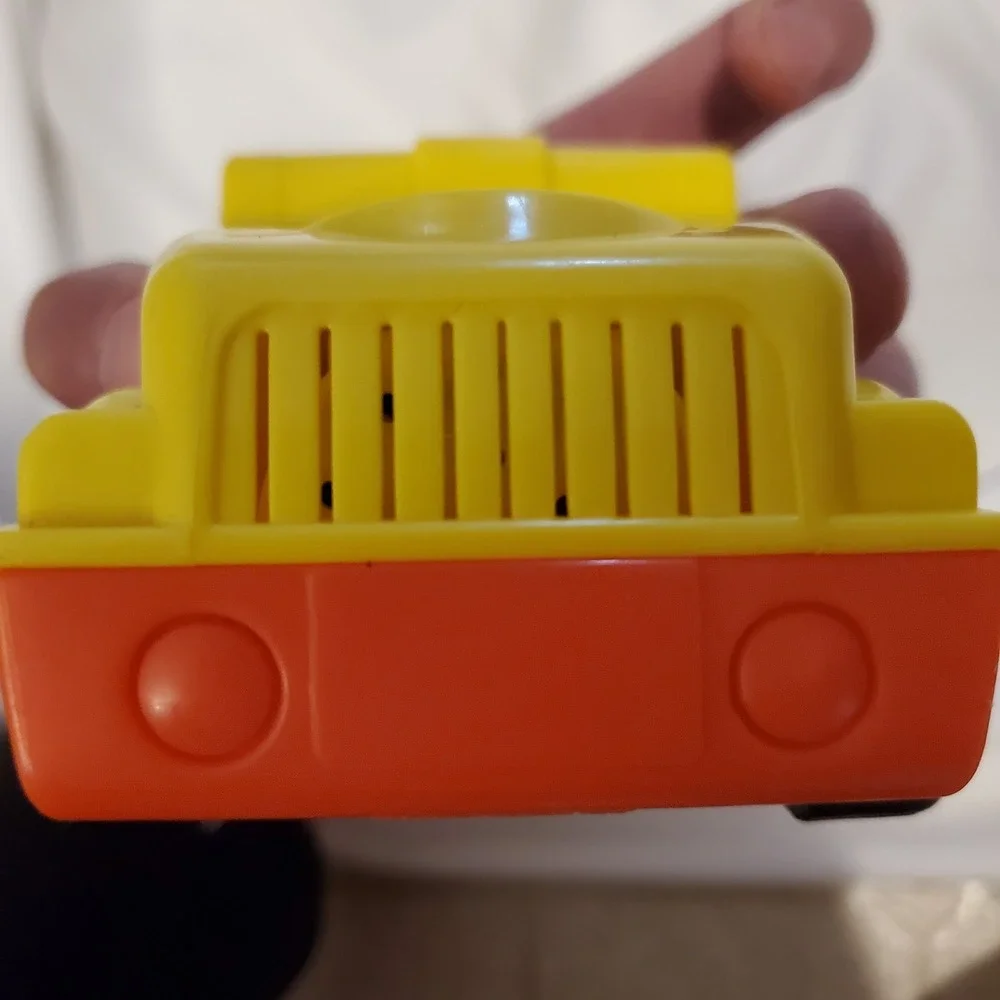 Fisher Price Little People Yellow Vehicle Tow Truck Sounds‎ Hitch Untested